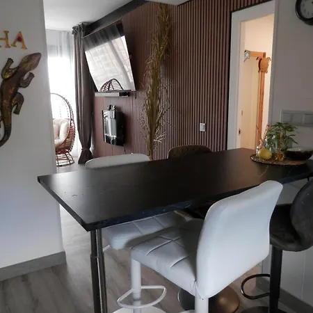 Aloha Benidorm Apartamento *